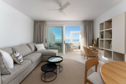 8c0ff1b00700b896f2bd573d06ad8e13 - 3