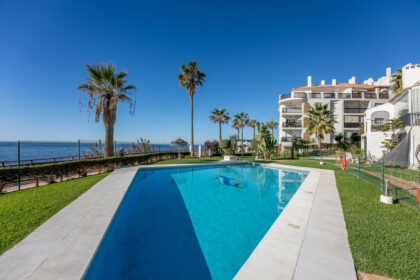 8c0ff1b00700b896f2bd573d06ad8e13 - 30