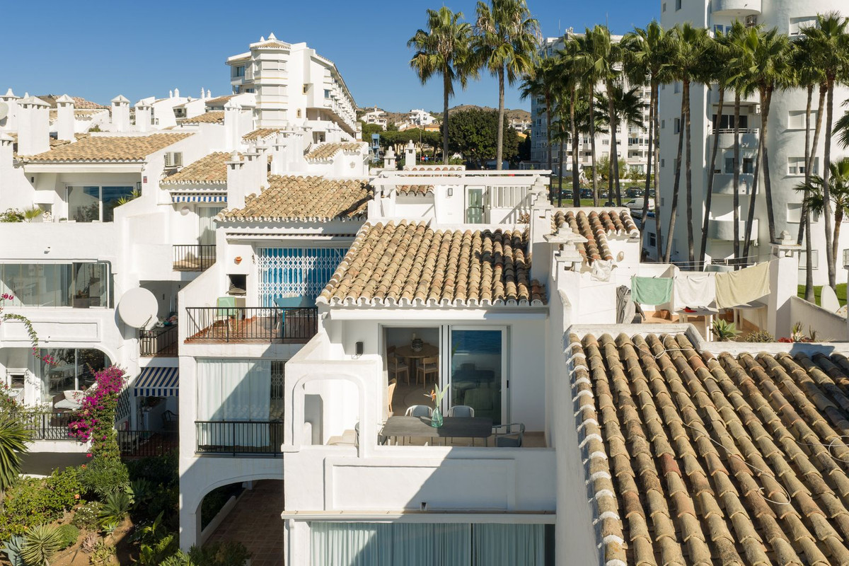 8c0ff1b00700b896f2bd573d06ad8e13 - 36