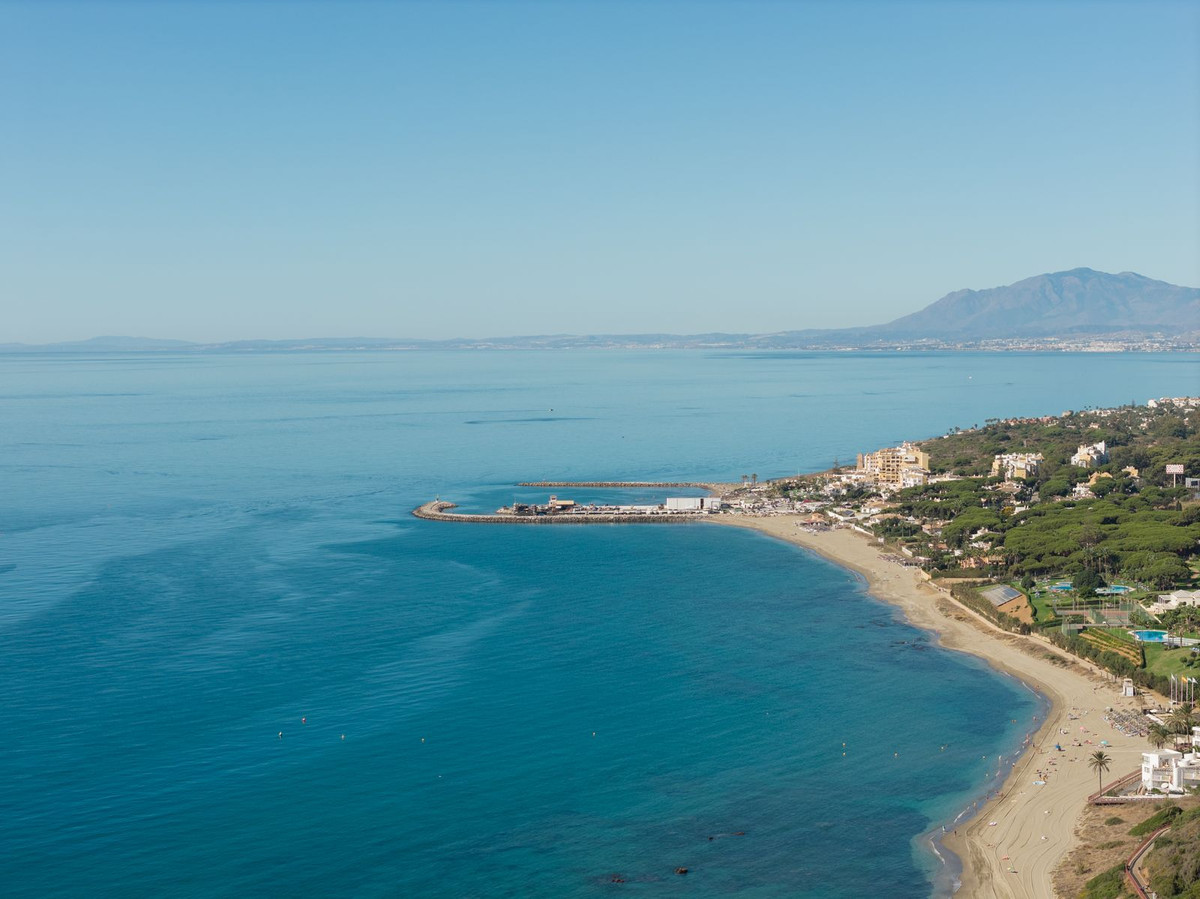 8c0ff1b00700b896f2bd573d06ad8e13 - 48