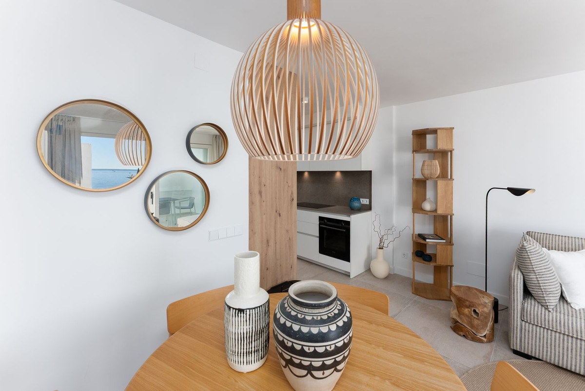 8c0ff1b00700b896f2bd573d06ad8e13 - 6