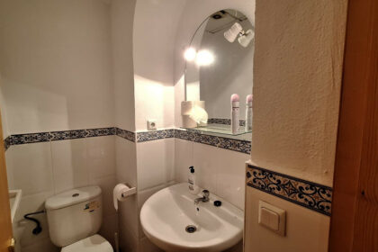 8c840ea1f5681b6a5583995645fae713 - 3