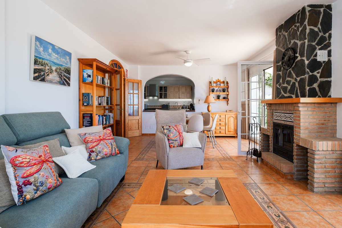 8c85808eae1602b1ebebe1650f832151 - 3