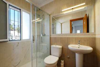 8c85808eae1602b1ebebe1650f832151 - 7