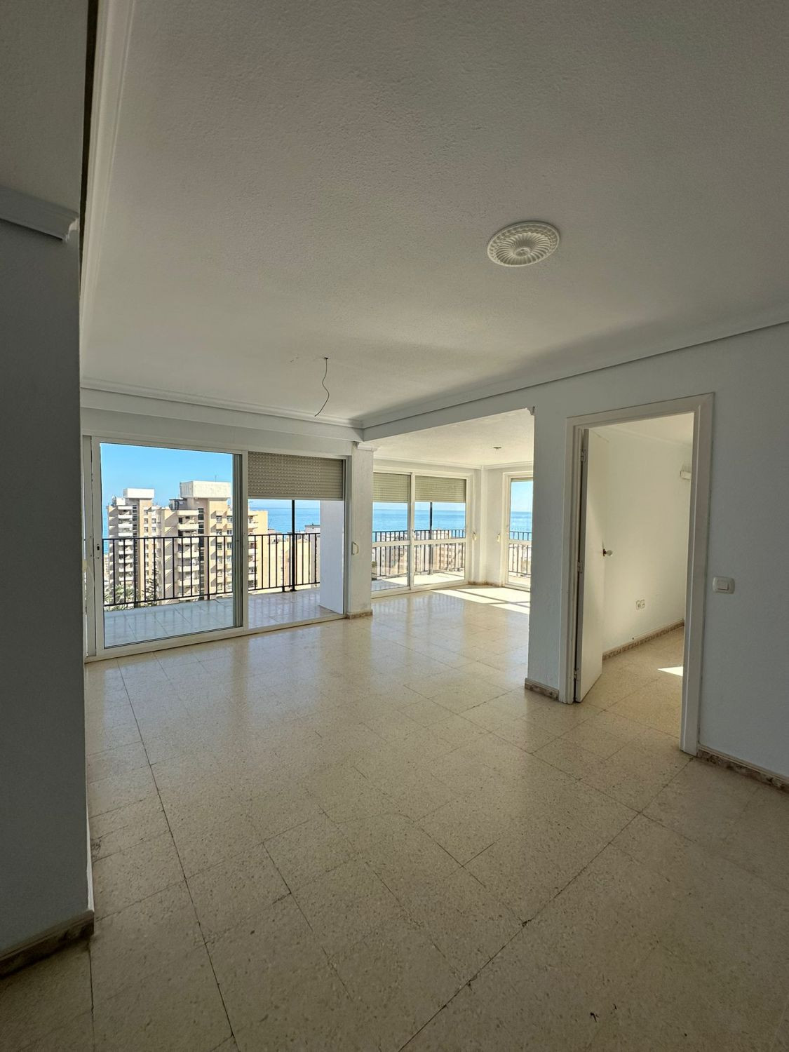 8d137c419c508946e1071709fb04bccc - 17