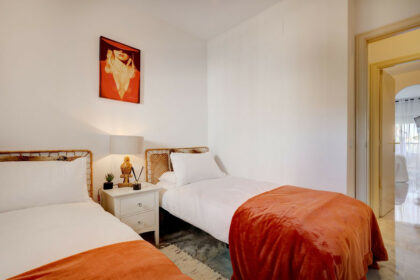 8d92a7c102ff97d7c8e9e2999535df6a - 23