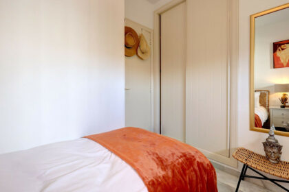 8d92a7c102ff97d7c8e9e2999535df6a - 24