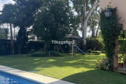 8e23e5eab4ff993287f54cad55417f93 - 9