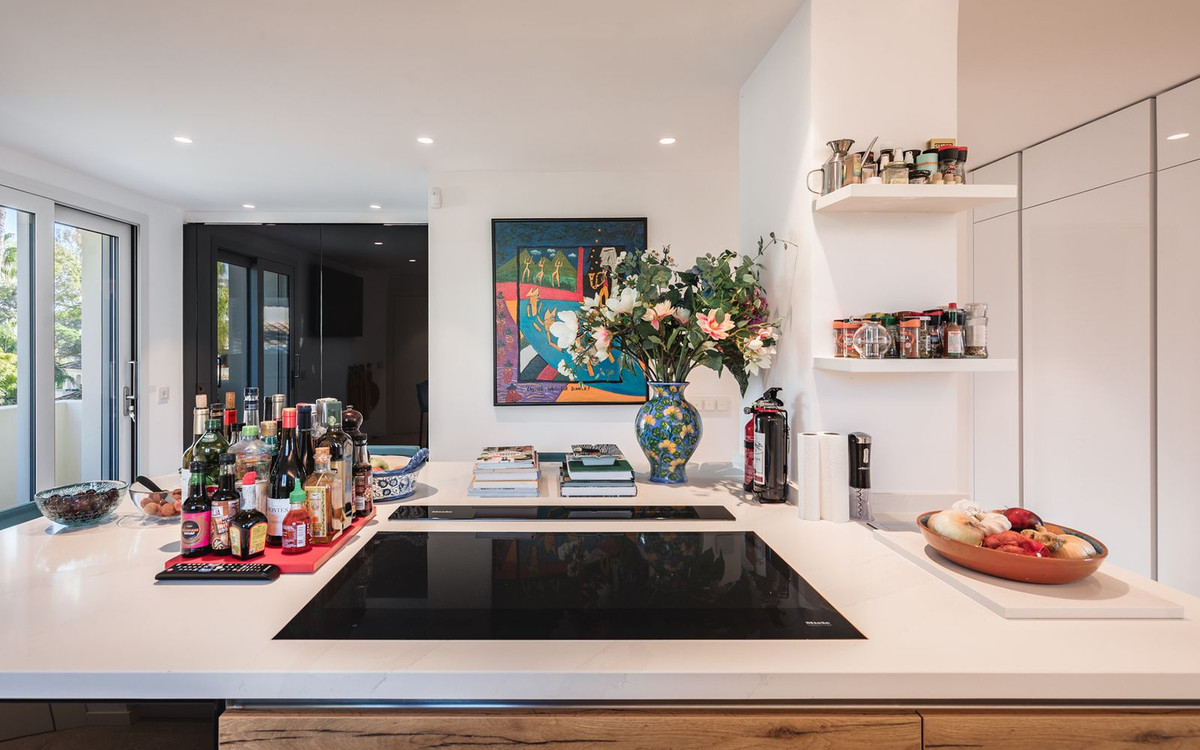 8e2a1748af971fa6f4416f5f95985928 - 13