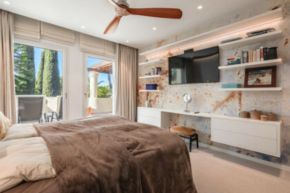 8e2a1748af971fa6f4416f5f95985928 - 17