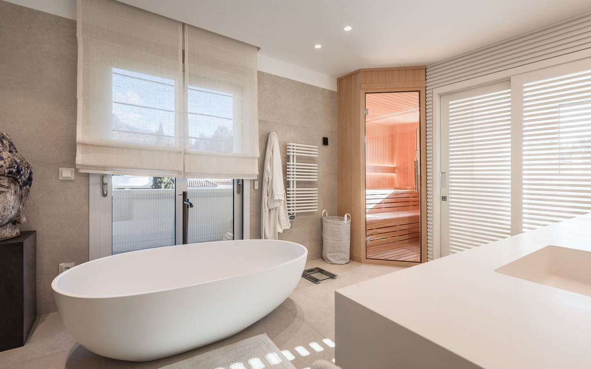 8e2a1748af971fa6f4416f5f95985928 - 21