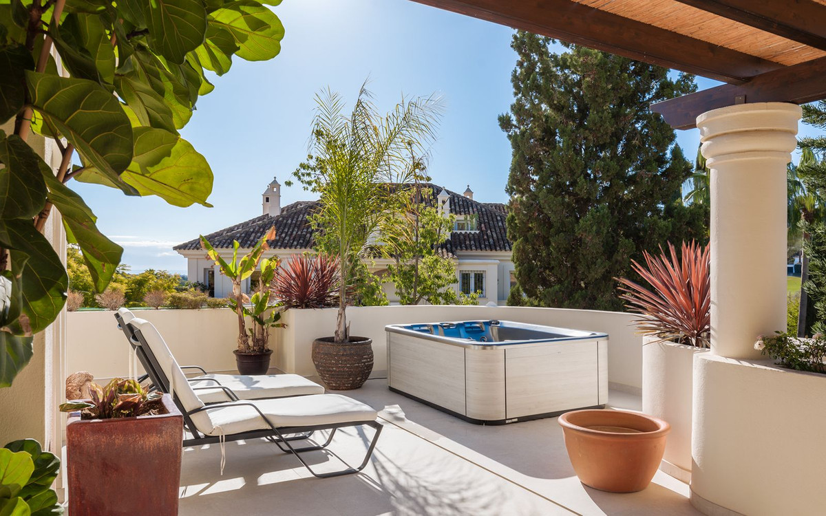 8e2a1748af971fa6f4416f5f95985928 - 30