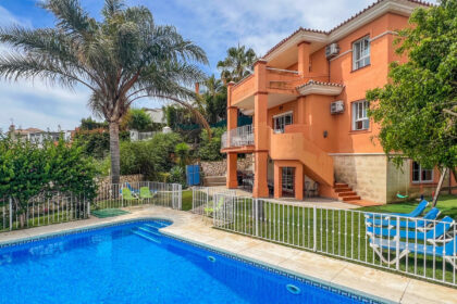 8e92c349921dfad38aa6db7129c12b6b - 1