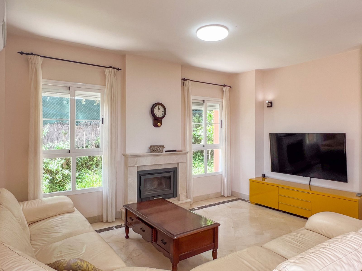 8e92c349921dfad38aa6db7129c12b6b - 13