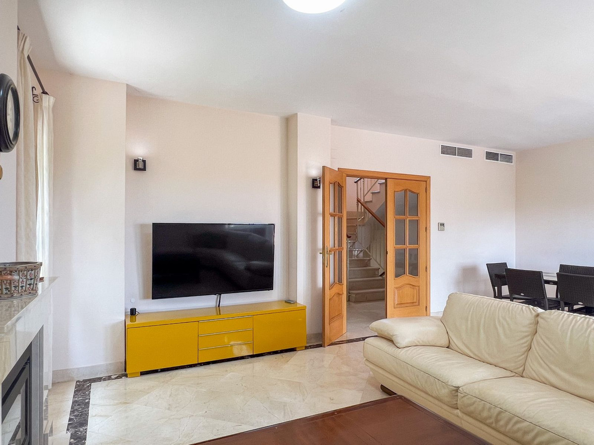 8e92c349921dfad38aa6db7129c12b6b - 14