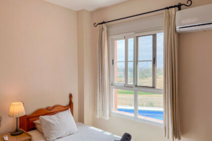 8e92c349921dfad38aa6db7129c12b6b - 16