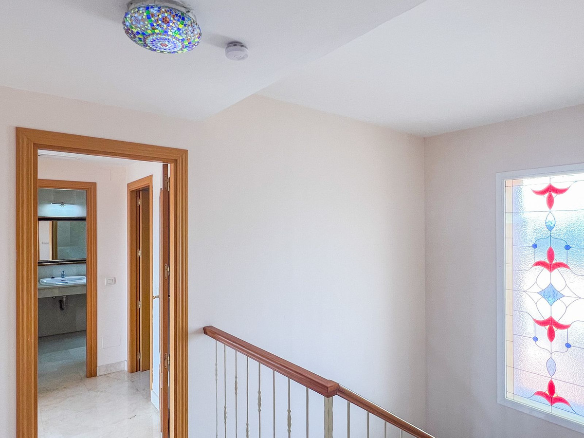 8e92c349921dfad38aa6db7129c12b6b - 22