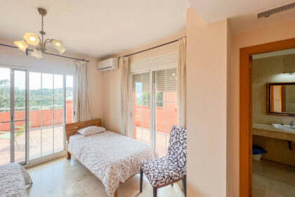 8e92c349921dfad38aa6db7129c12b6b - 24