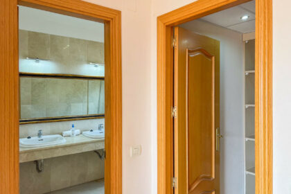 8e92c349921dfad38aa6db7129c12b6b - 25