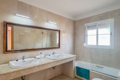 8e92c349921dfad38aa6db7129c12b6b - 28