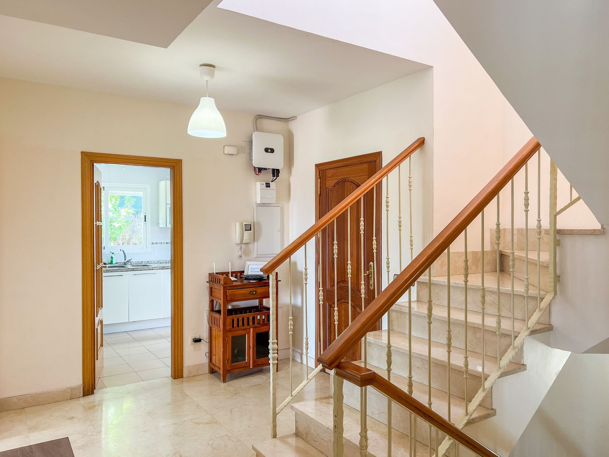 8e92c349921dfad38aa6db7129c12b6b - 3