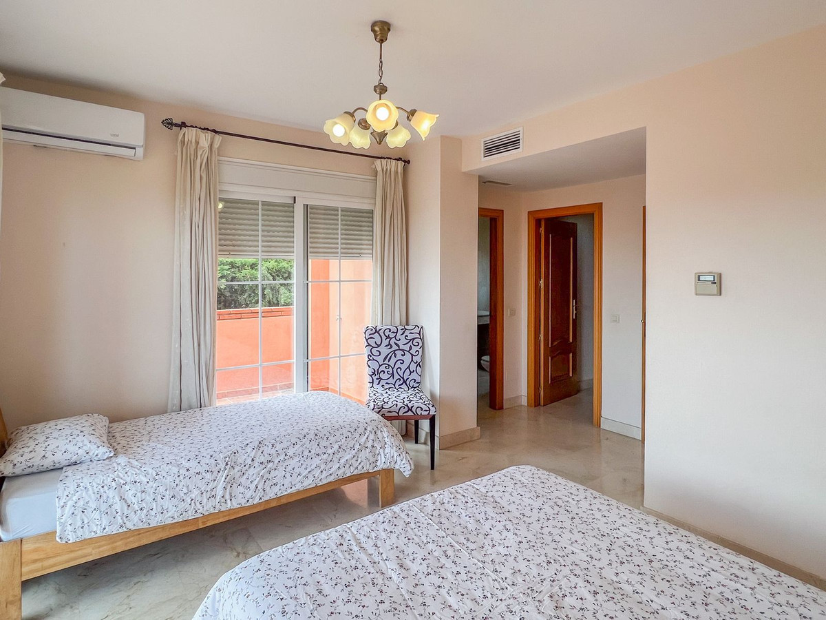 8e92c349921dfad38aa6db7129c12b6b - 32