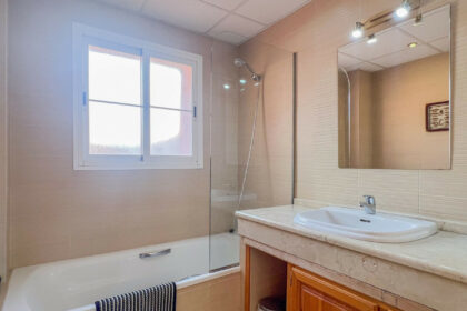 8e92c349921dfad38aa6db7129c12b6b - 34