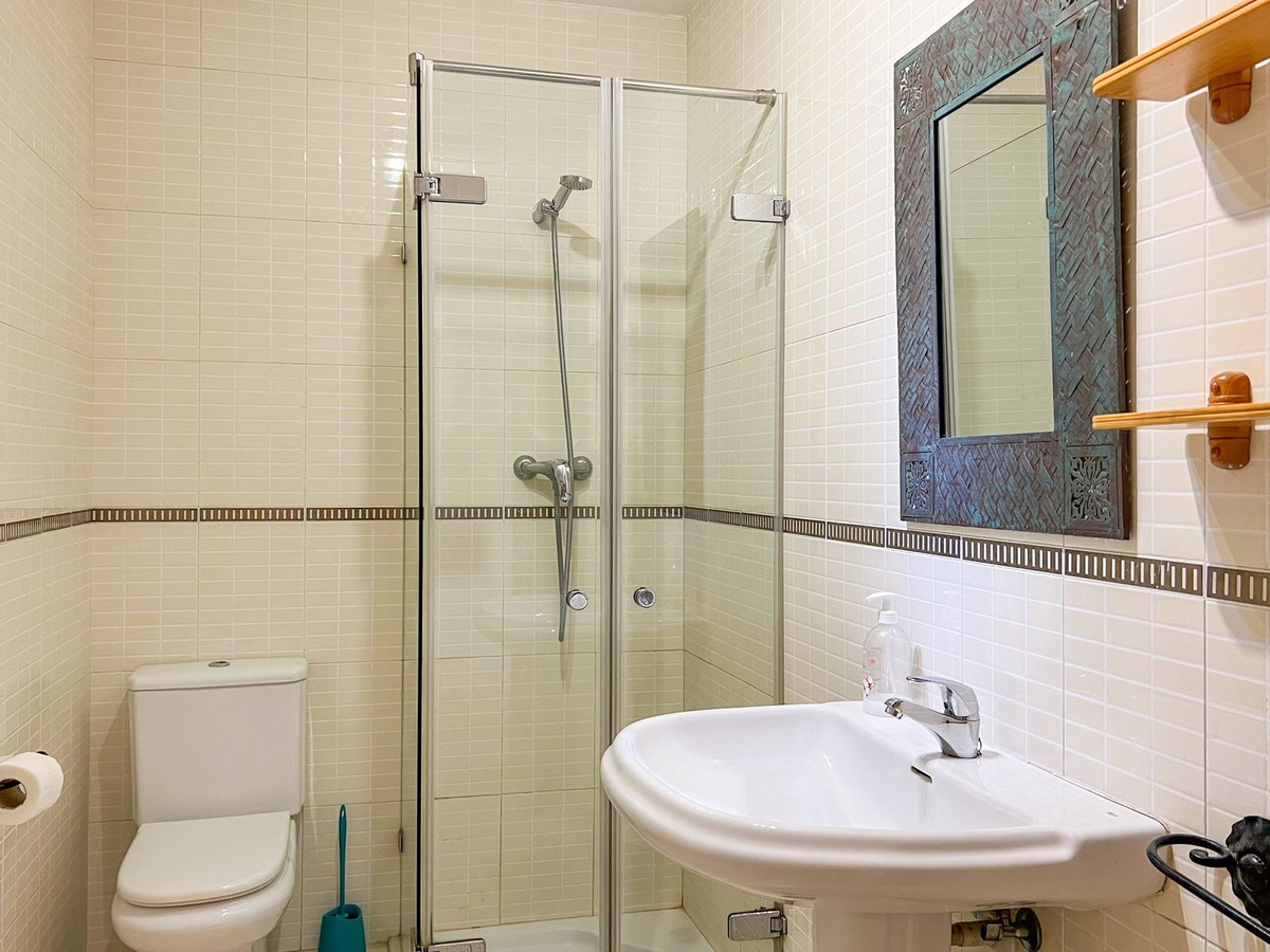 8e92c349921dfad38aa6db7129c12b6b - 42