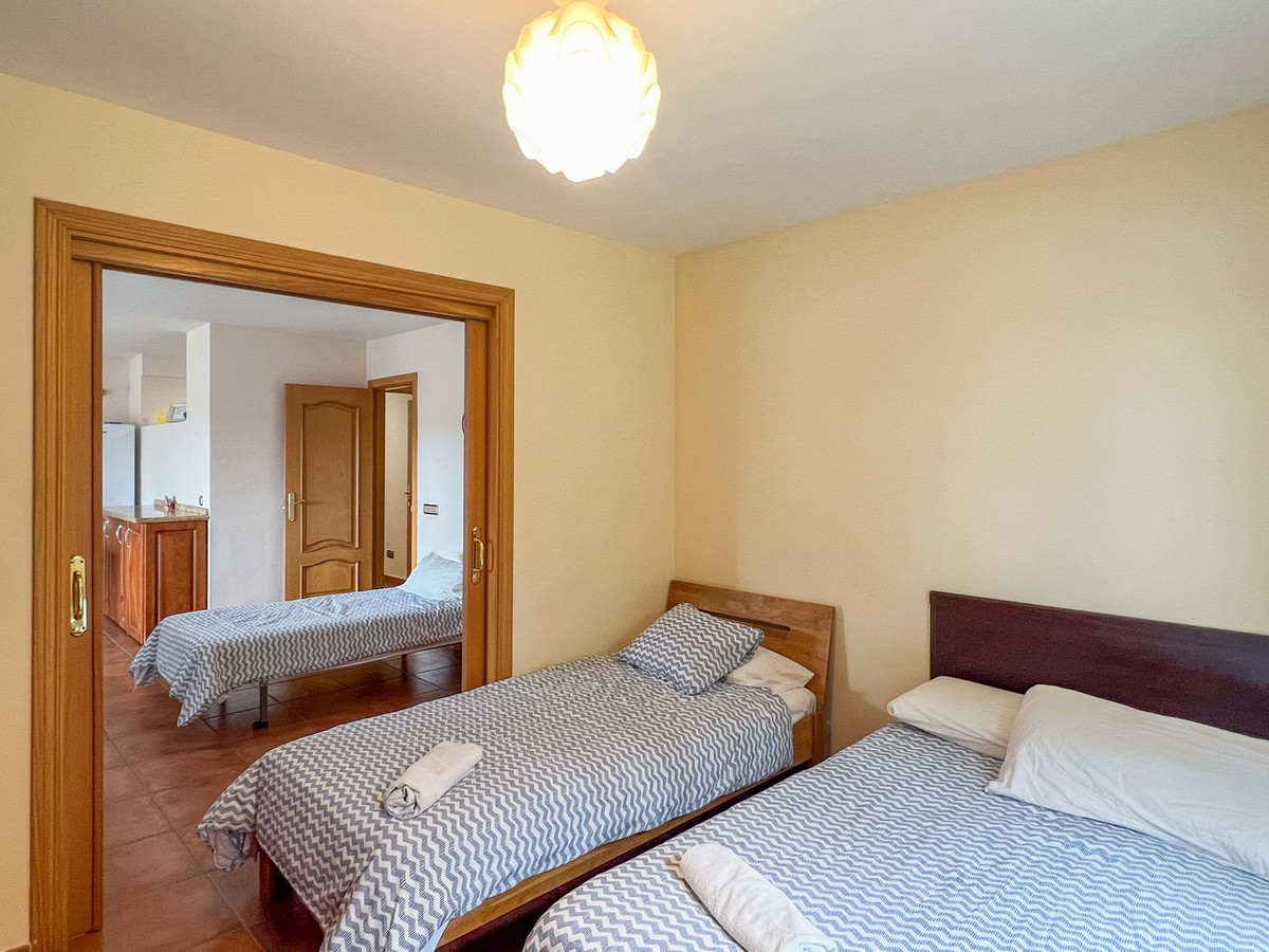 8e92c349921dfad38aa6db7129c12b6b - 53