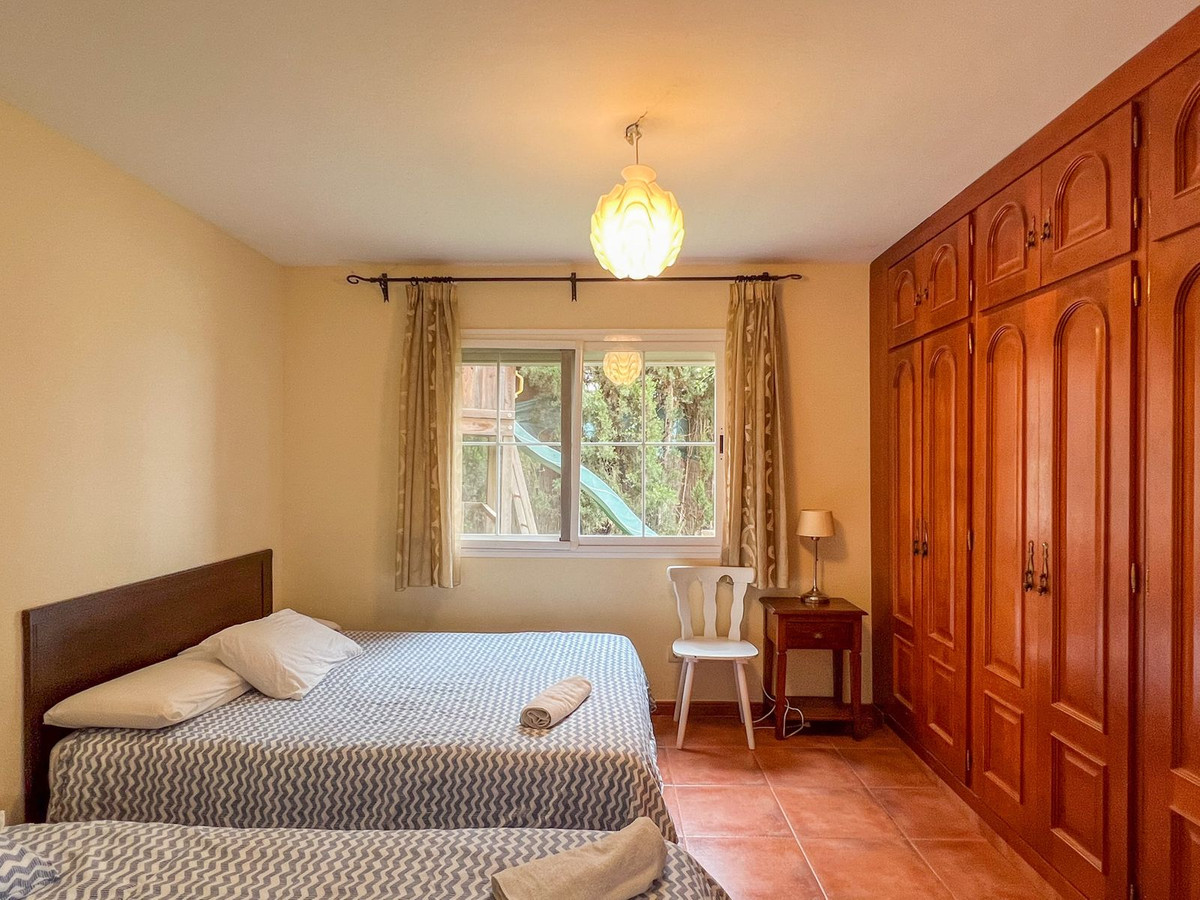 8e92c349921dfad38aa6db7129c12b6b - 55