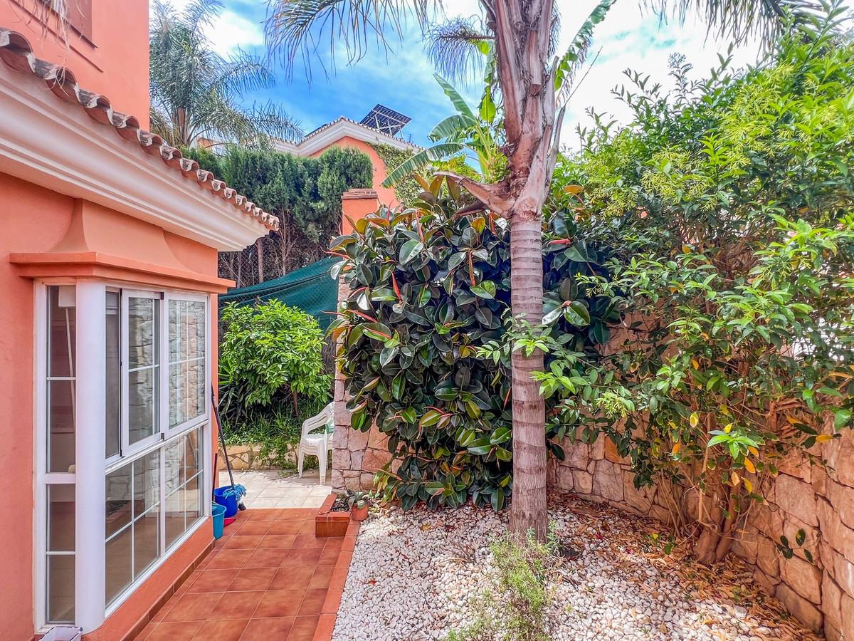 8e92c349921dfad38aa6db7129c12b6b - 71