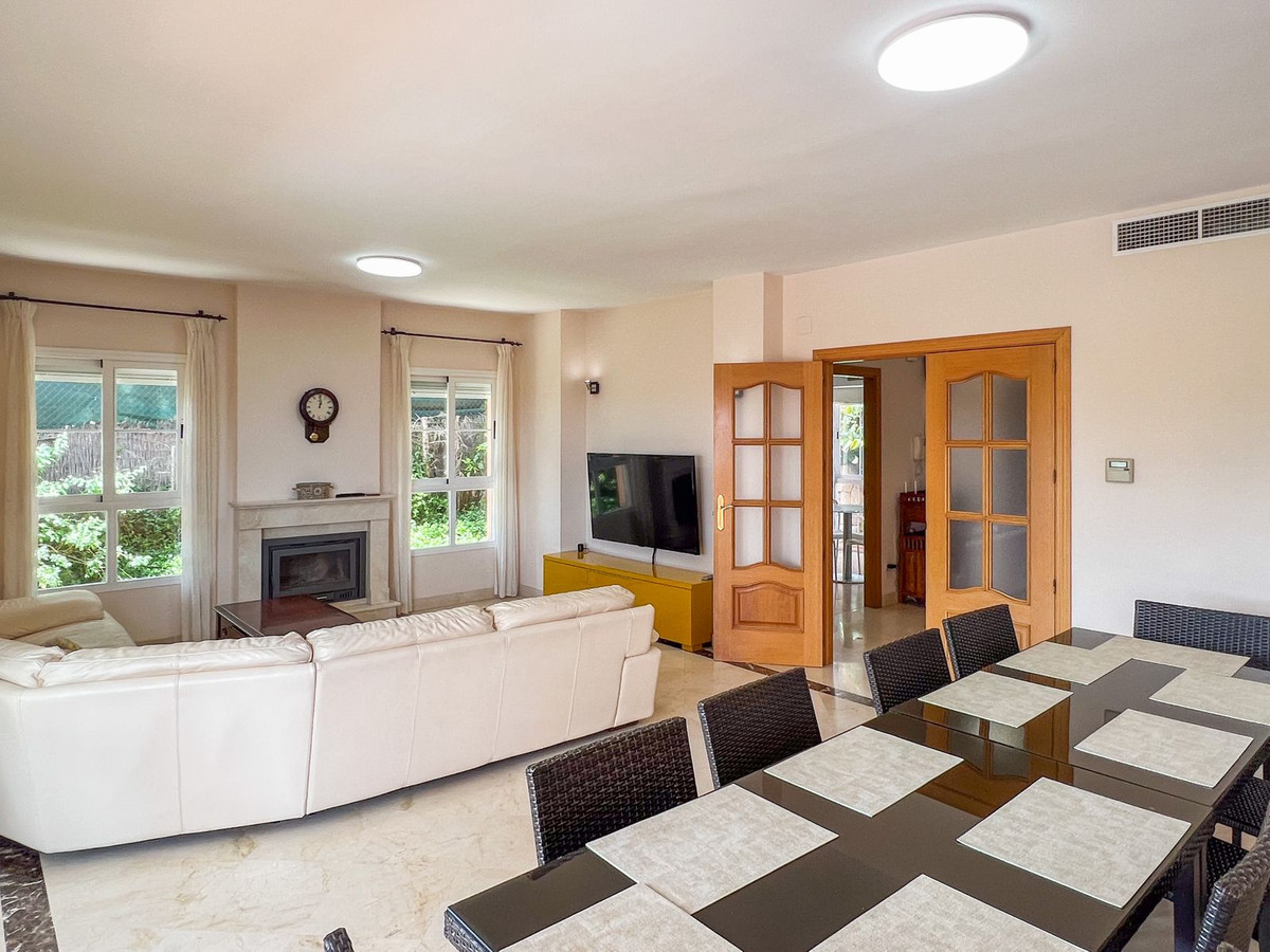 8e92c349921dfad38aa6db7129c12b6b - 8