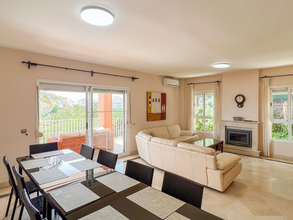 8e92c349921dfad38aa6db7129c12b6b - 9