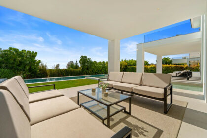 8edd91519d6b37730e69d3ea6928b275 - 16