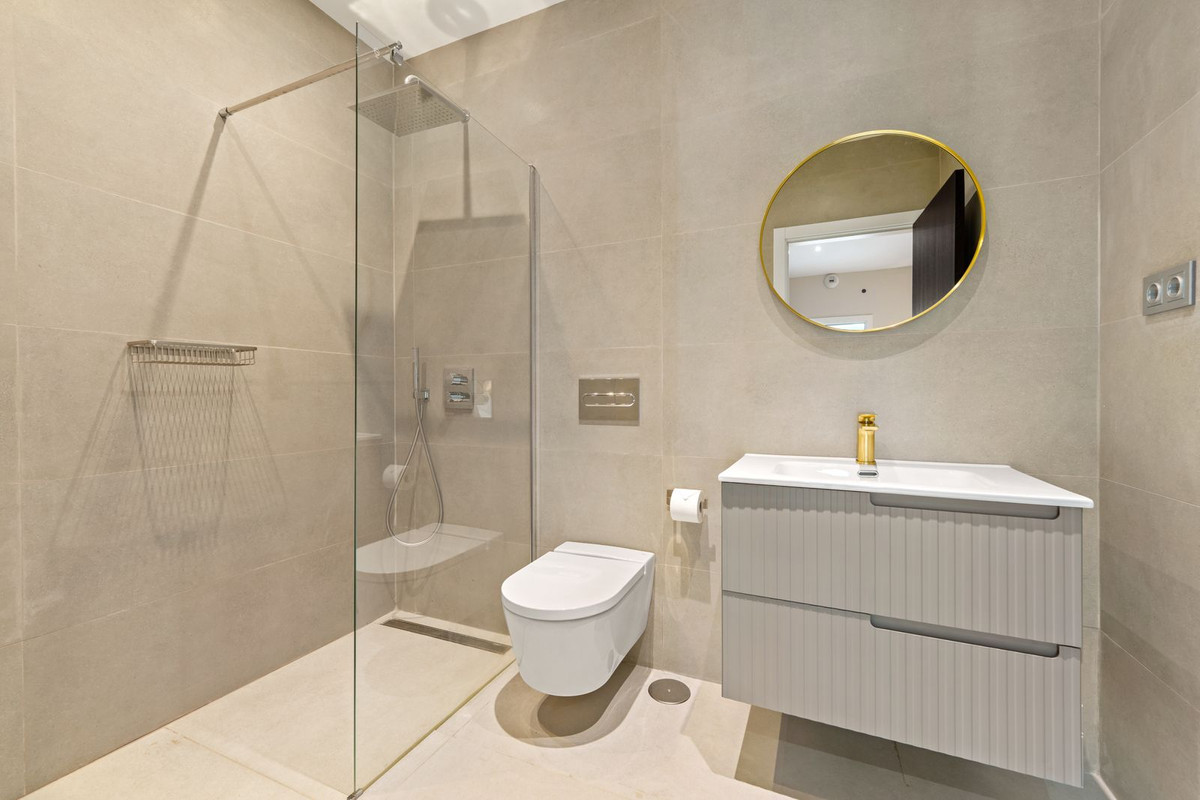 8edd91519d6b37730e69d3ea6928b275 - 21