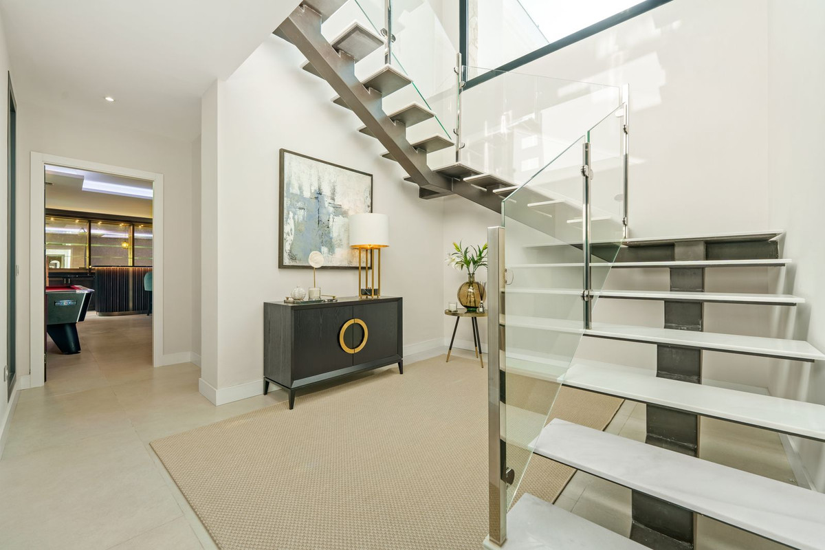 8edd91519d6b37730e69d3ea6928b275 - 36