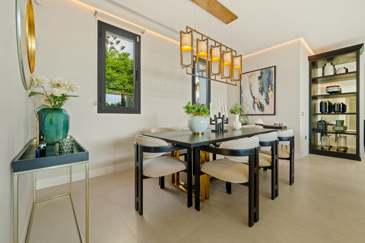 8edd91519d6b37730e69d3ea6928b275 - 7