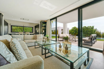 8edd91519d6b37730e69d3ea6928b275 - 8