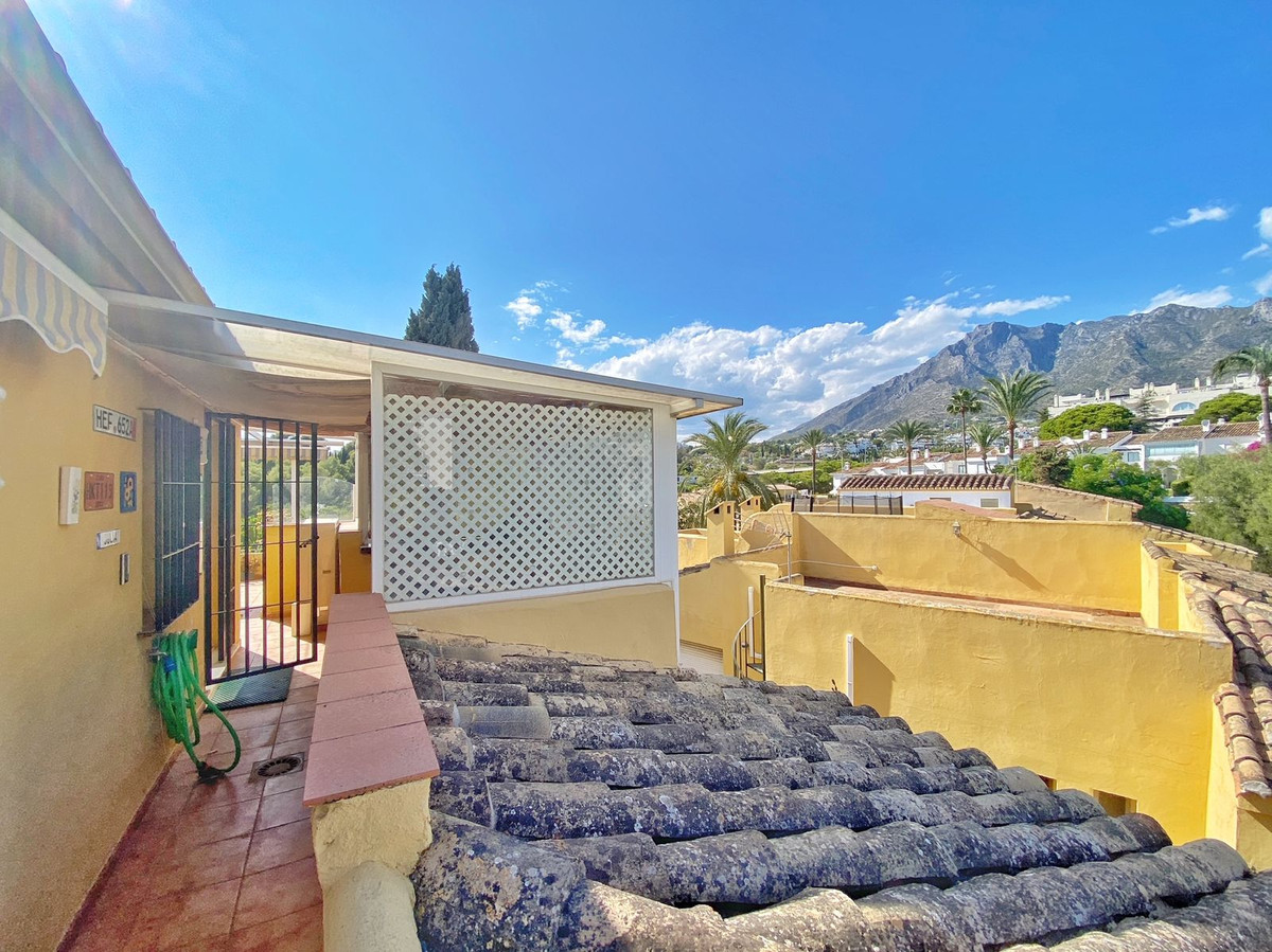 8f3e87d21a642ba0f9d2fdc1b746731e - 11