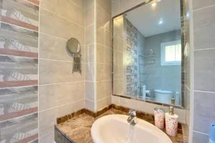 8f3e87d21a642ba0f9d2fdc1b746731e - 27