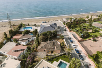 8f56994374d921adddd5d51b18302c36 - 1