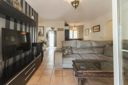 8f56994374d921adddd5d51b18302c36 - 18