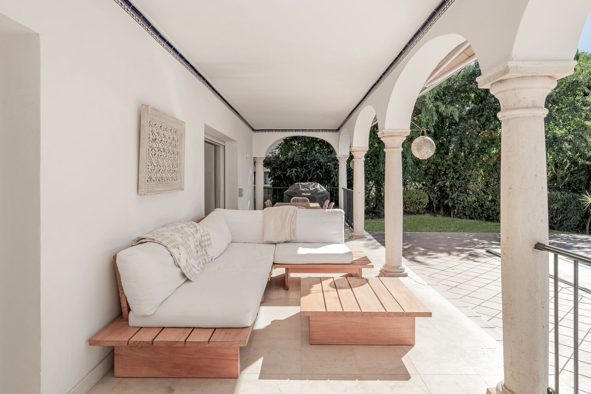 8f75b403f94814318a5cdb0fd70c104a - 22