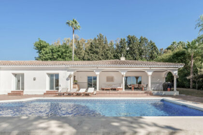 8f75b403f94814318a5cdb0fd70c104a - 3