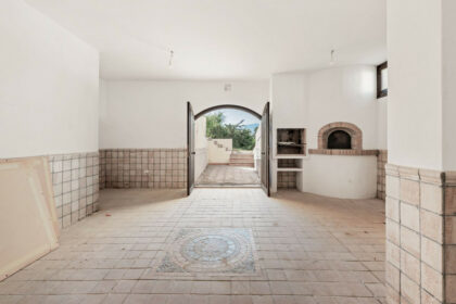 8f75b403f94814318a5cdb0fd70c104a - 36