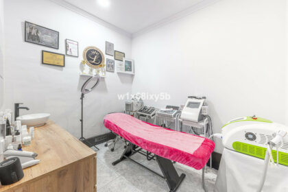 8fbfd61488b0c0a7ba3150edf3cbac11 - 9