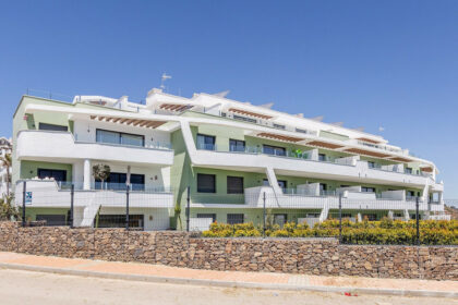 902bbac065c63cdd2161a8d14b24fae5 - 1