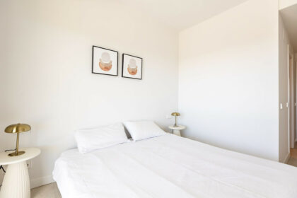 902bbac065c63cdd2161a8d14b24fae5 - 18