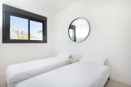 902bbac065c63cdd2161a8d14b24fae5 - 26