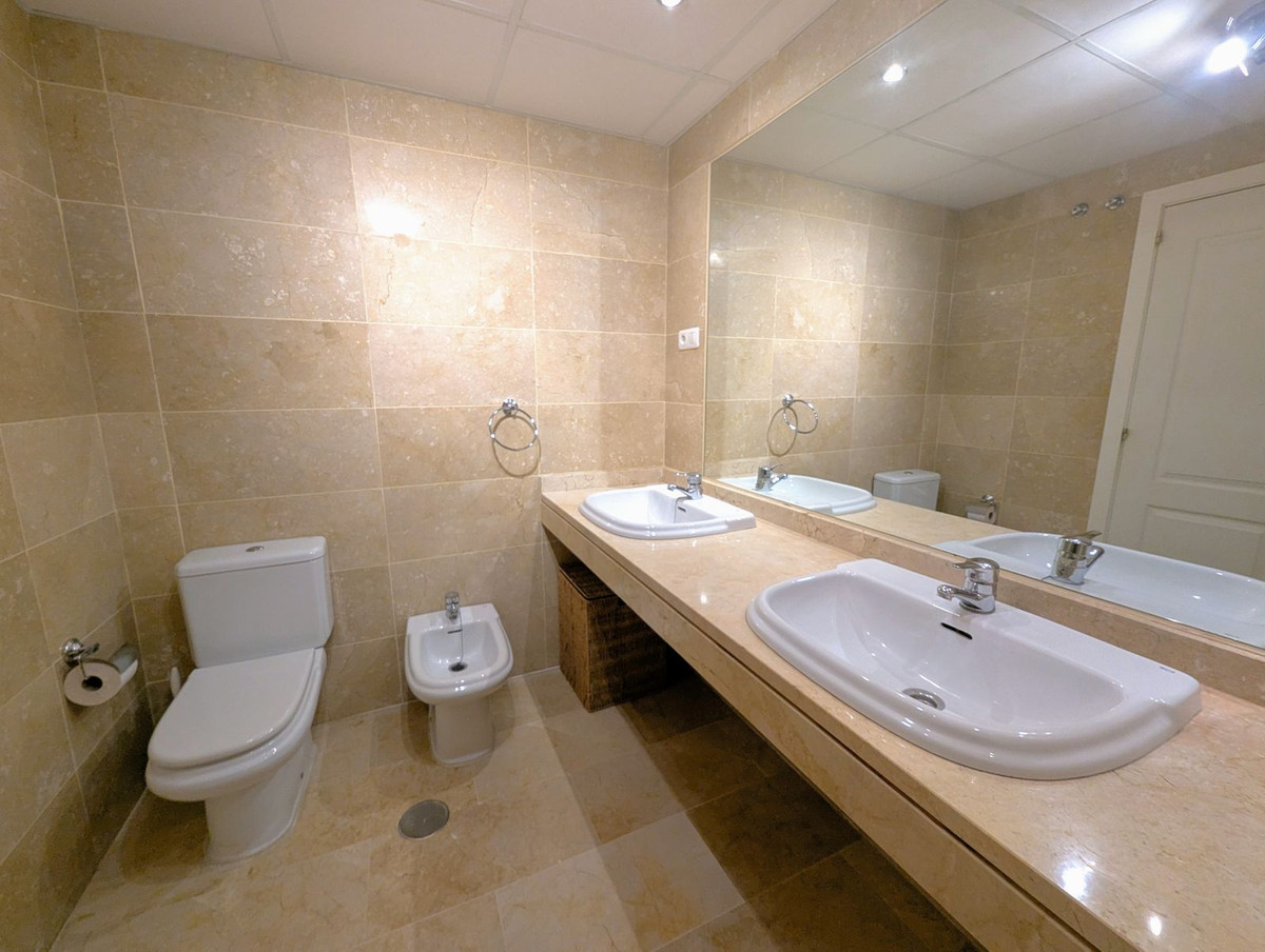 9052f6a6fff4899ecb0ad54f28857e43 - 14